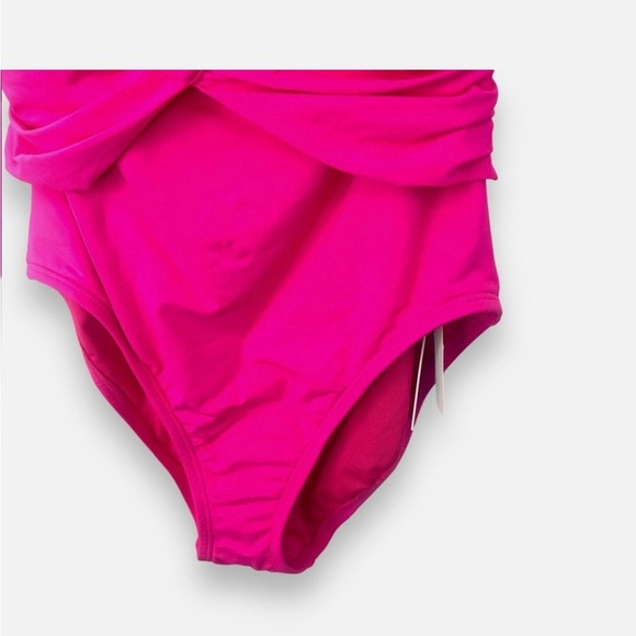 COPY - - NWT Bleu by Rod Beattie
Women's Molded-Cup One-Piece Swimsuit size 8 - Picture 6 of 7